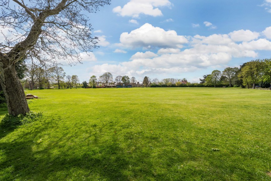 Kingsley Avenue, Fairfield Park, Bedfordshire