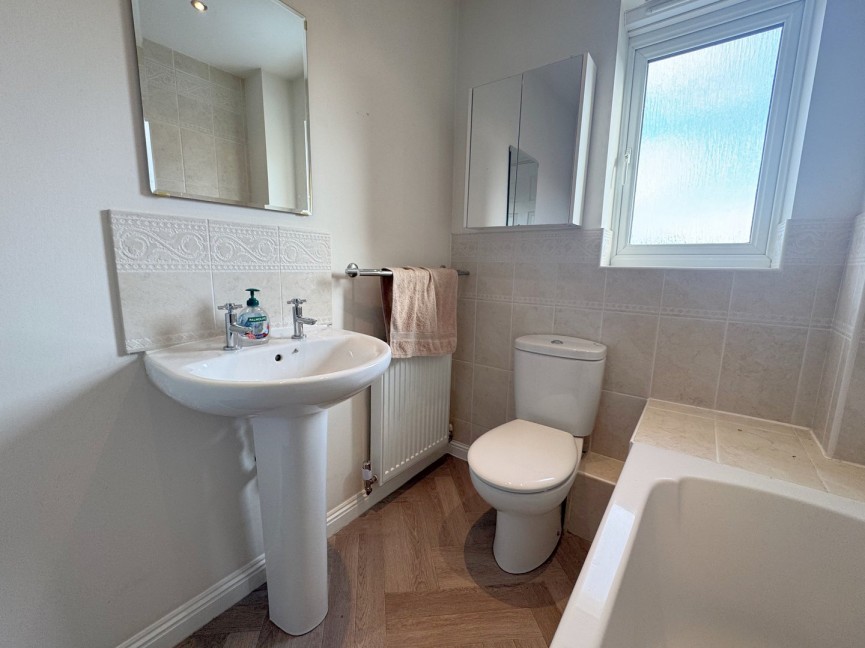 3 bedroom House for Letting Daisy Drive, Hatfield, Hertfordshire