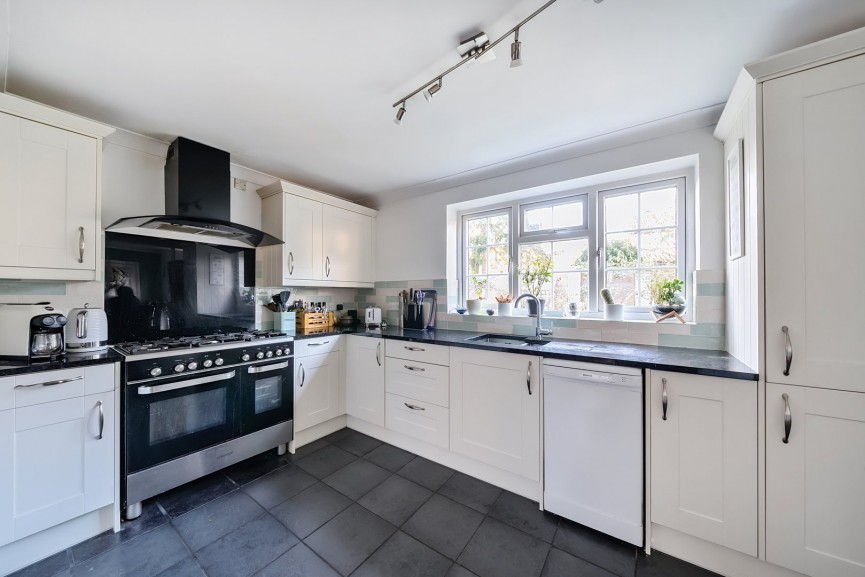 4 bedroom House for Sale Campton, Shefford, Bedfordshire