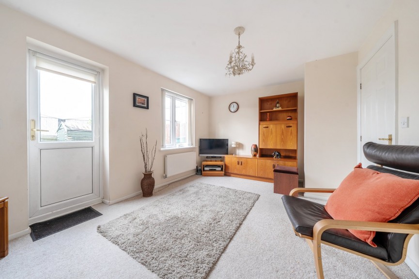 2 bedroom House for Sale Lower Stondon, Henlow, Bedfordshire