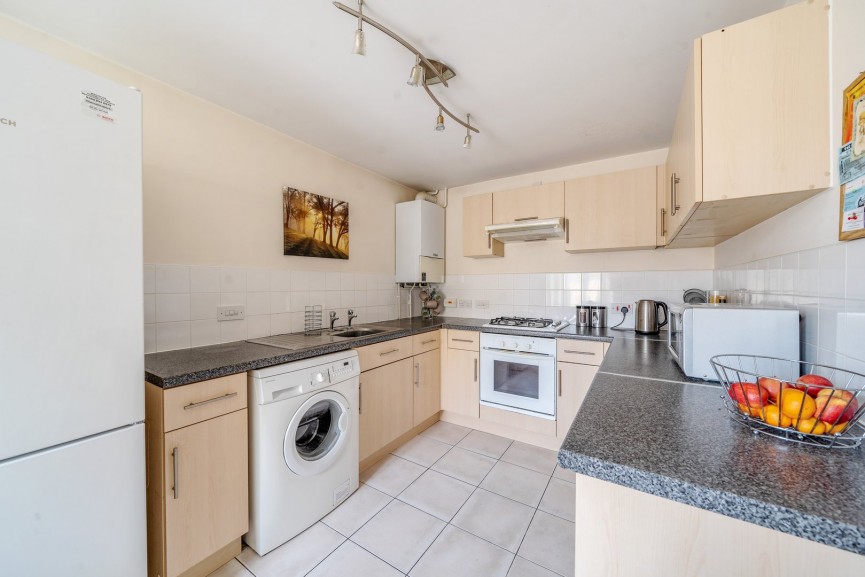 2 bedroom House for Sale Lower Stondon, Henlow, Bedfordshire