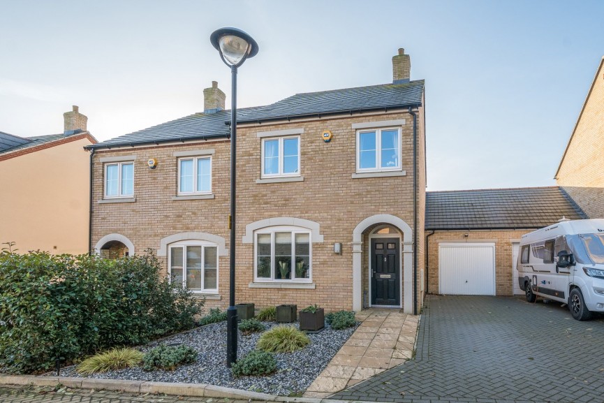 3 bedroom House for Sale Fairfield, Hitchin, Bedfordshire