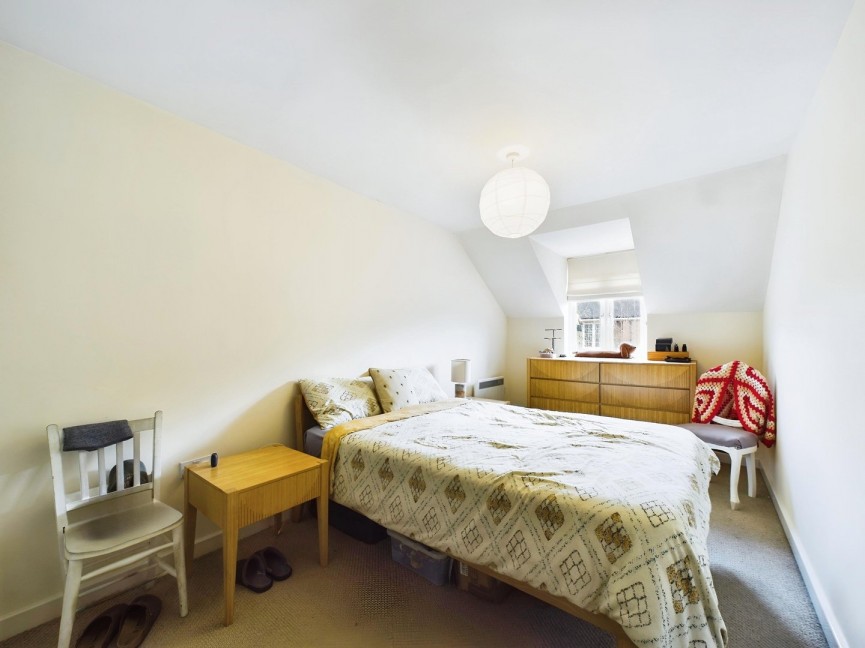 2 bedroom Flat for Sale Peppermint Road, Hitchin, Hertfordshire