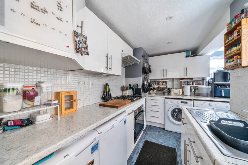2 bedroom House for Sale High Street, Arlesey, Bedfordshire