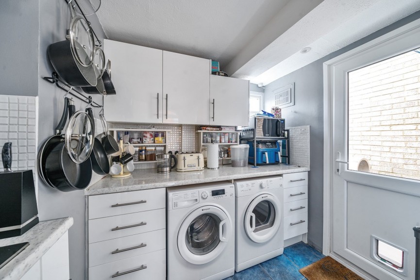 2 bedroom House for Sale High Street, Arlesey, Bedfordshire