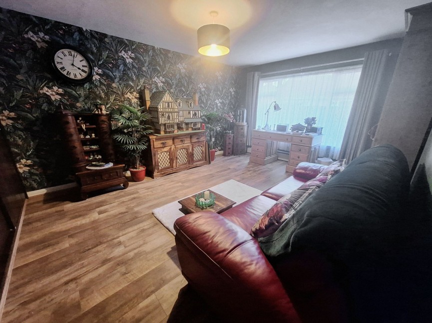 3 bedroom Bungalow for Sale Saffron Road, Biggleswade, Bedfordshire