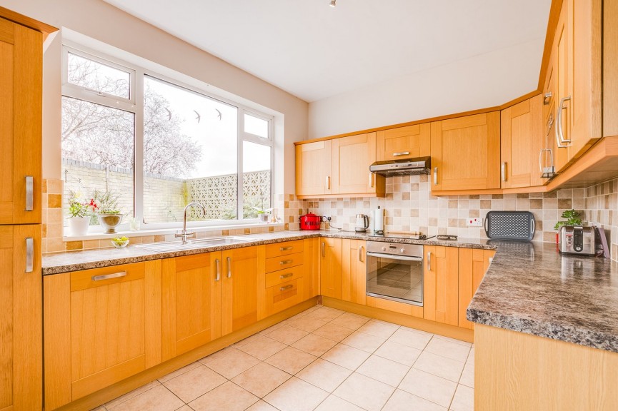 3 bedroom Bungalow for Sale Saffron Road, Biggleswade, Bedfordshire