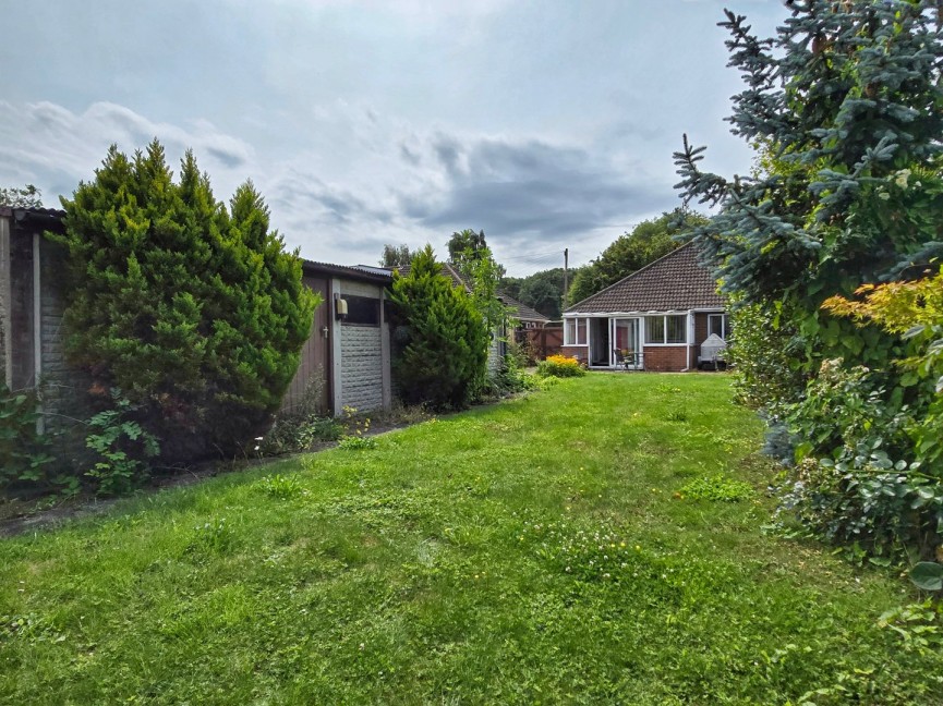 2 bedroom Bungalow for Sale Houghton Conquest, Bedfordshire