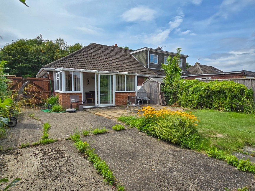 2 bedroom Bungalow for Sale Houghton Conquest, Bedfordshire