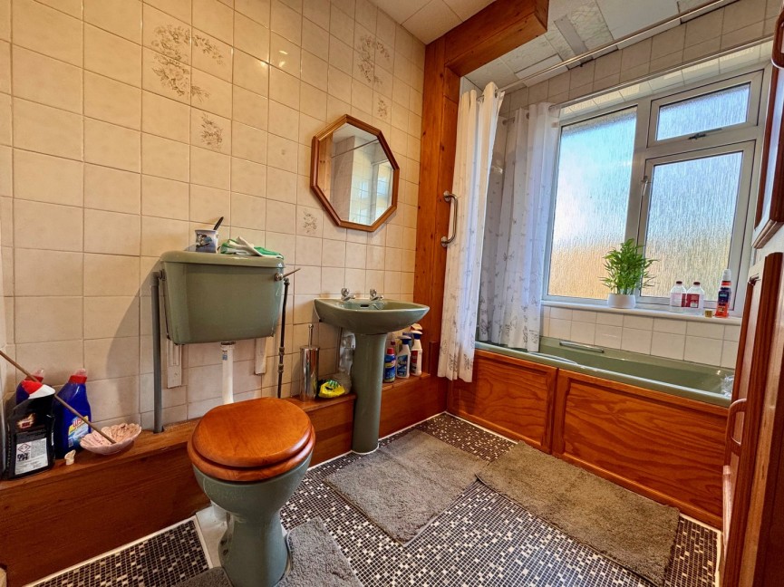3 bedroom House for Sale London Road, Baldock, Hertfordshire