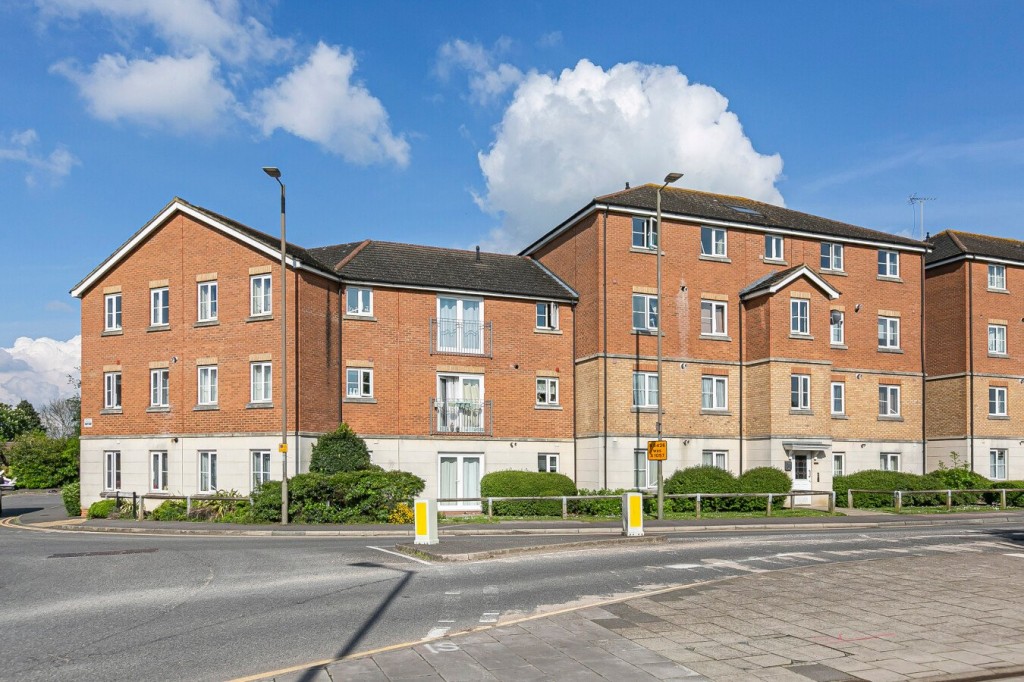 St Lukes Court, Hatfield, Hertfordshire