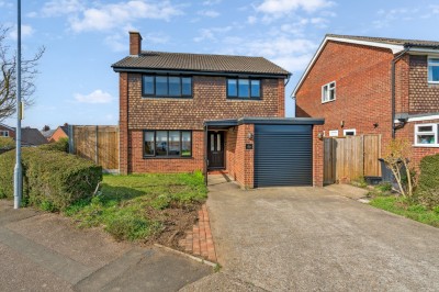 Passingham Avenue, Hitchin, Hertfordshire