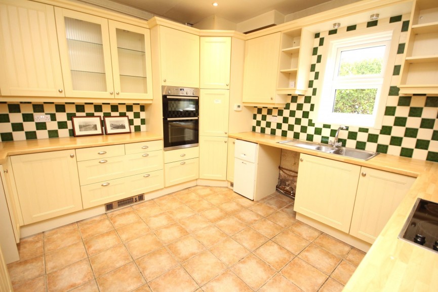 4 bedroom House for Sale Norton Way South, Letchworth Garden City, Hertfordshire