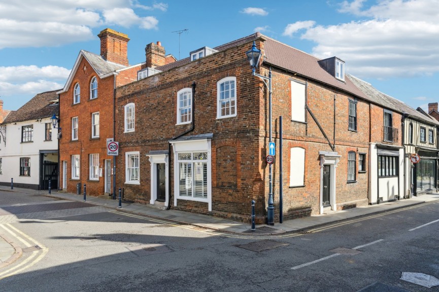 3 bedroom House for Sale Tilehouse Street, Hitchin, Hertfordshire