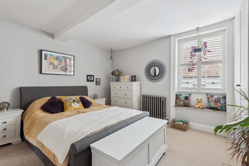 3 bedroom House for Sale Tilehouse Street, Hitchin, Hertfordshire
