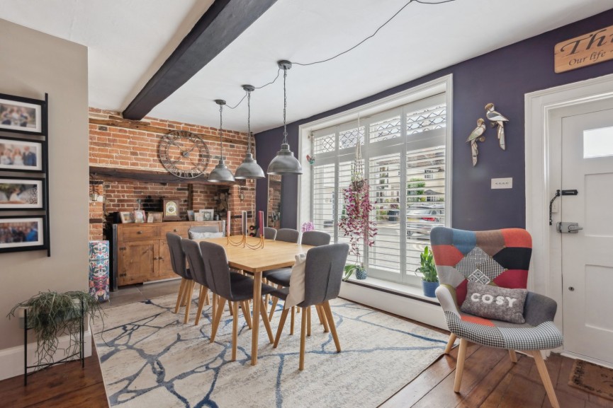 3 bedroom House for Sale Tilehouse Street, Hitchin, Hertfordshire