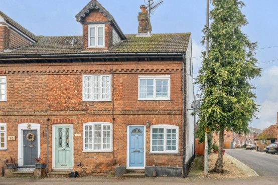 High Street, Toddington, Bedfordshire