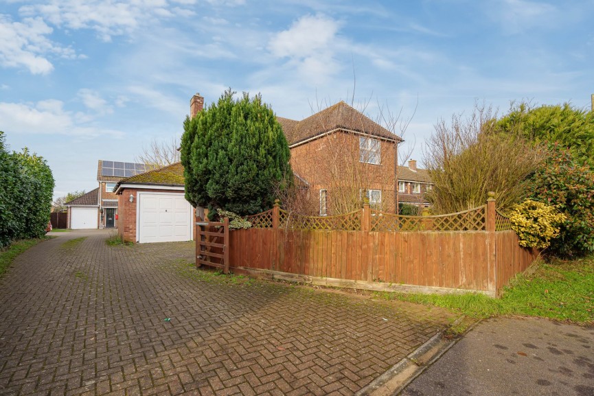 3 bedroom House for Sale High Street, Westoning, Bedfordshire