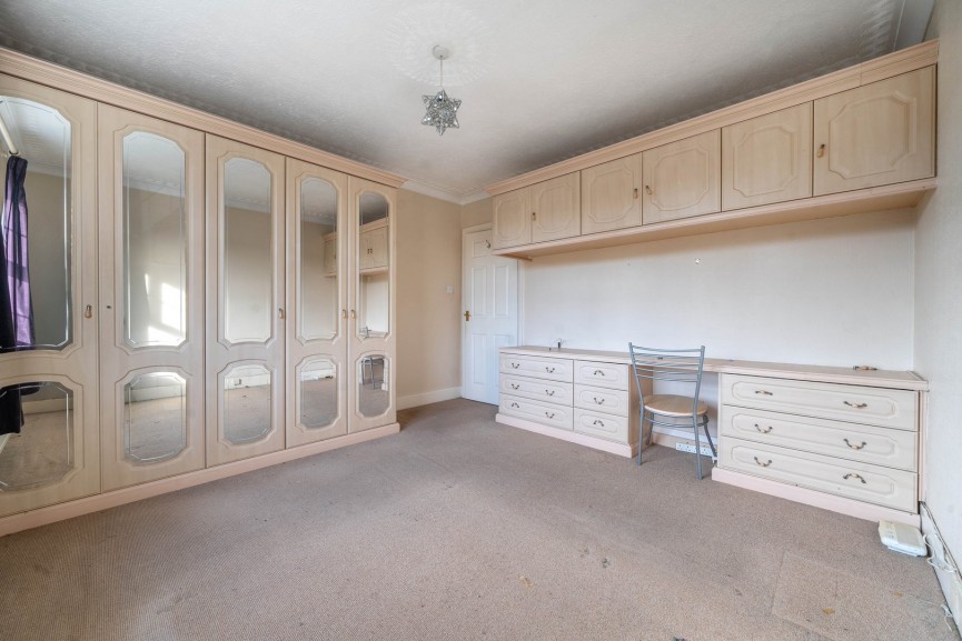 3 bedroom House for Sale High Street, Westoning, Bedfordshire