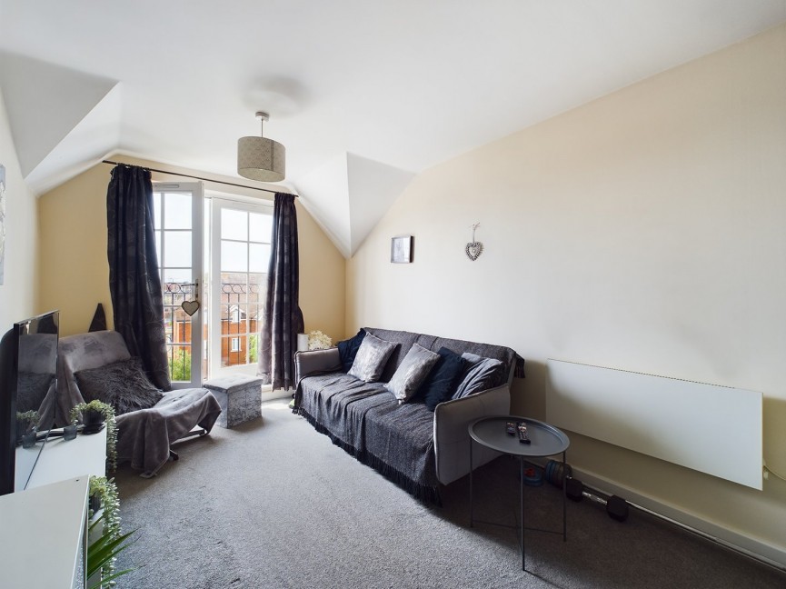 2 bedroom Flat for Sale Whinbush Road, Hitchin, Hertfordshire