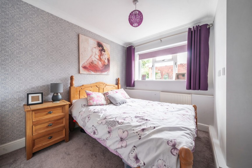 3 bedroom Bungalow for Sale Stotfold, Hitchin, Bedfordshire