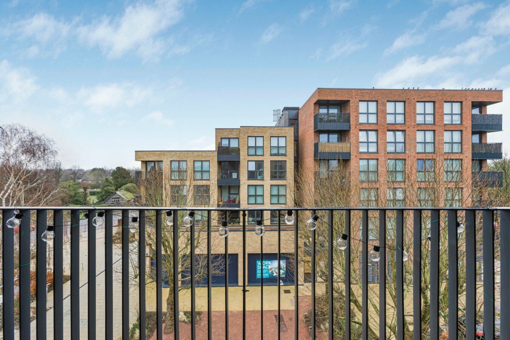 Newtown House Town Center, Hatfield, Hertfordshire