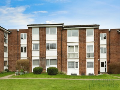 Tennyson Close, Royston, Hertfordshire