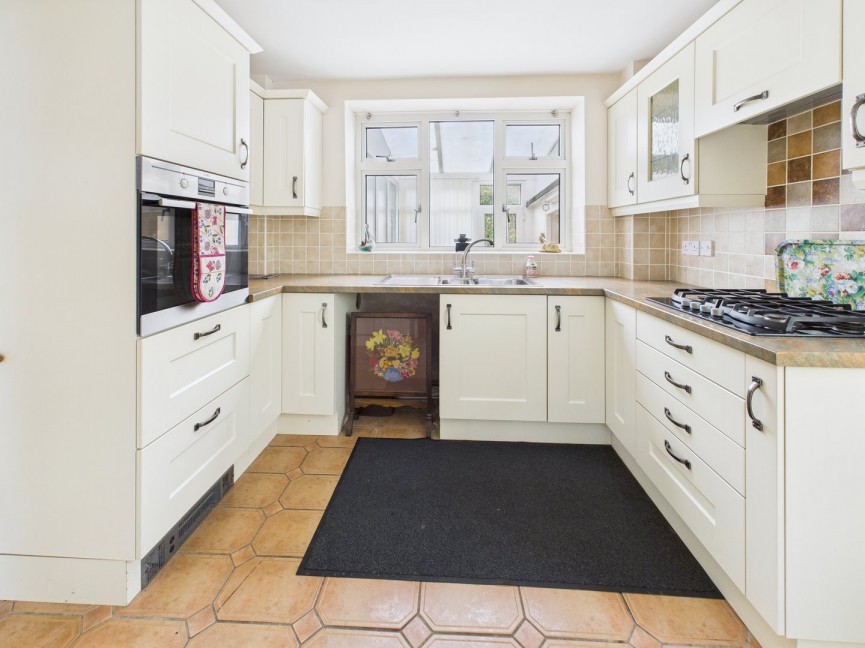 3 bedroom House for Sale Chilvers Bank, Baldock, Hertfordshire