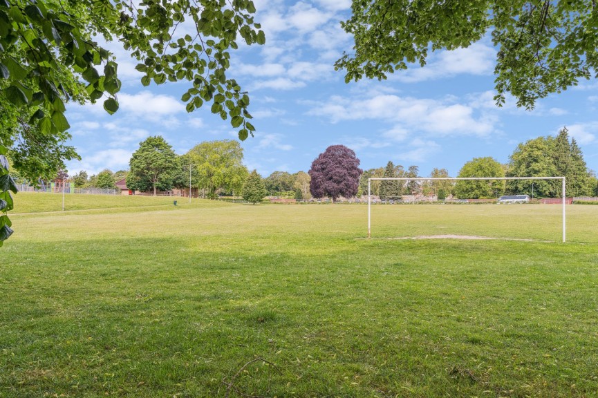3 bedroom House for Sale Eynsford Court, Hitchin, Hertfordshire