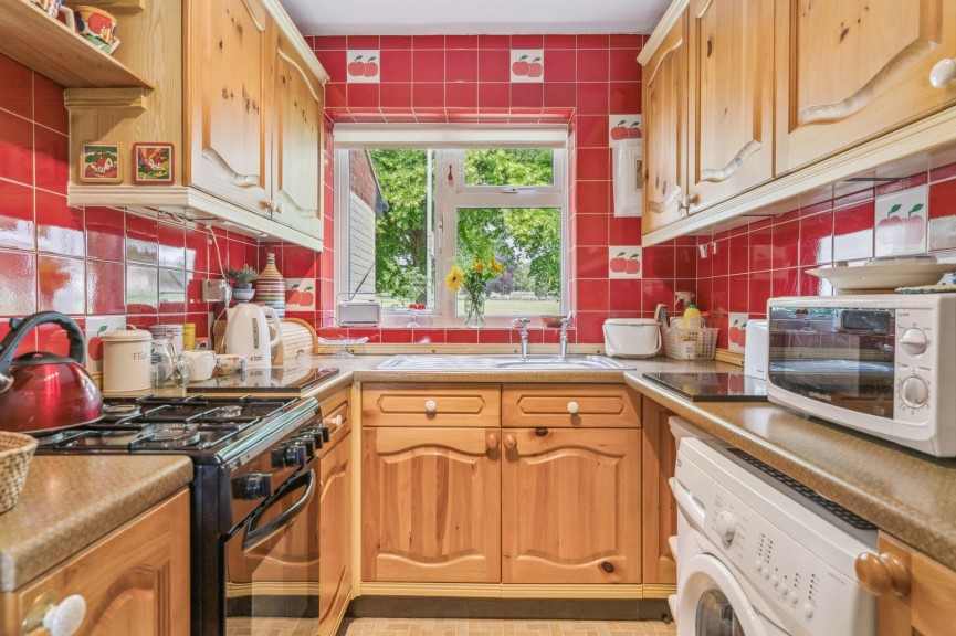 3 bedroom House for Sale Eynsford Court, Hitchin, Hertfordshire