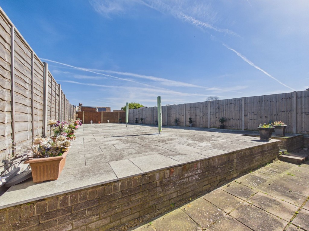 Elm Walk, Royston, Hertfordshire