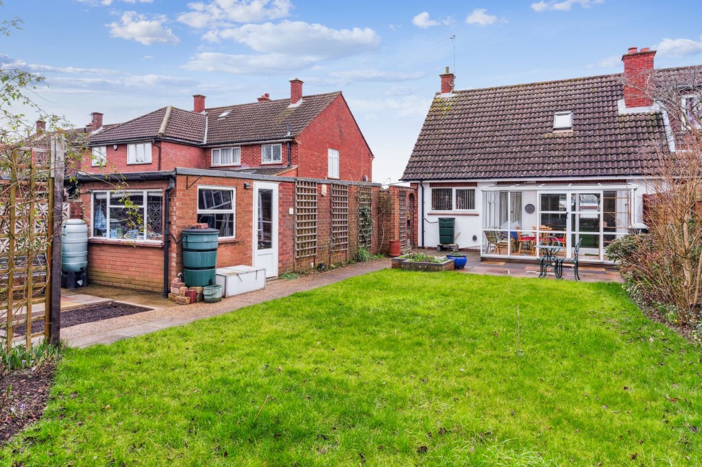 Wellingham Avenue, Hitchin, Hertfordshire