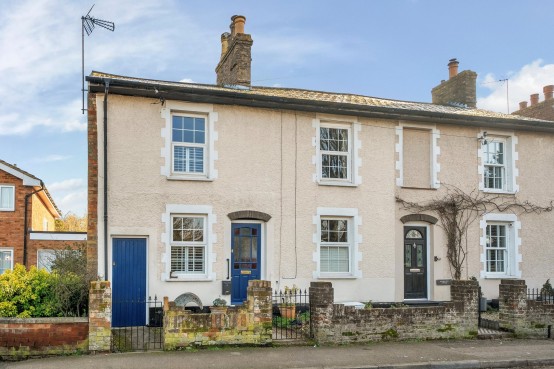 High Street, Toddington, Bedfordshire