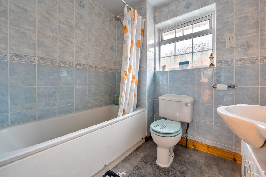 4 bedroom House for Sale Conway Drive, Flitwick, Bedfordshire