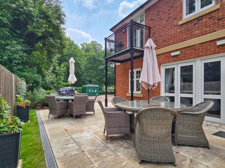 2 bedroom Flat for Sale Ampthill, Bedfordshire