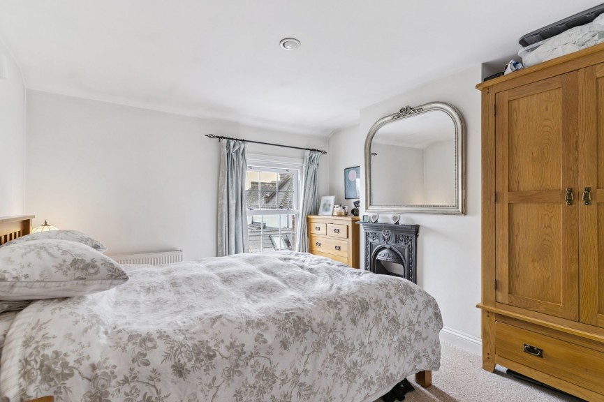 2 bedroom House for Sale Bedford Street, Hitchin, Hertfordshire