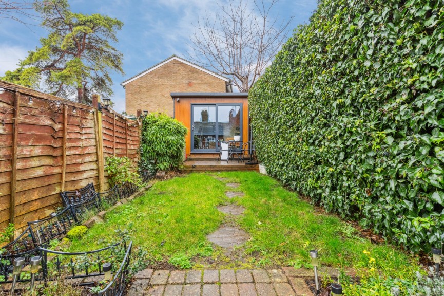 2 bedroom House for Sale Bedford Street, Hitchin, Hertfordshire