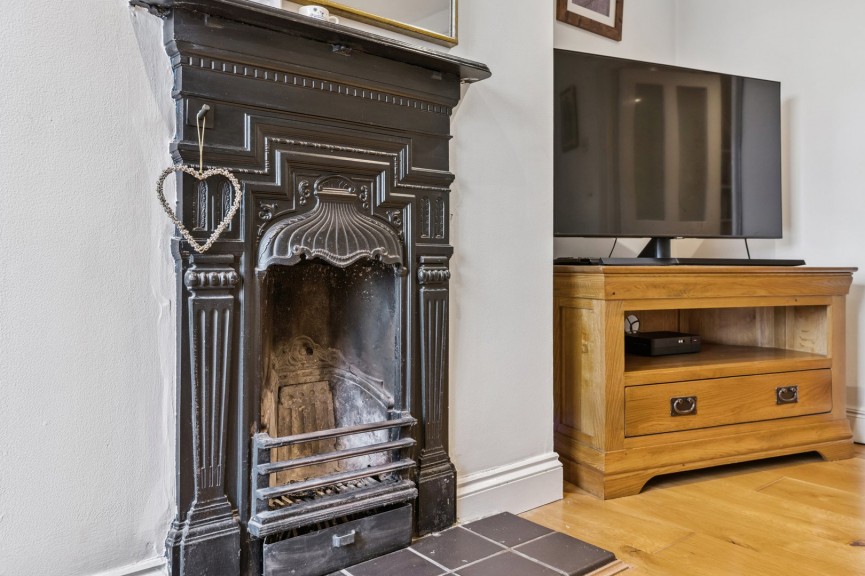 2 bedroom House for Sale Bedford Street, Hitchin, Hertfordshire