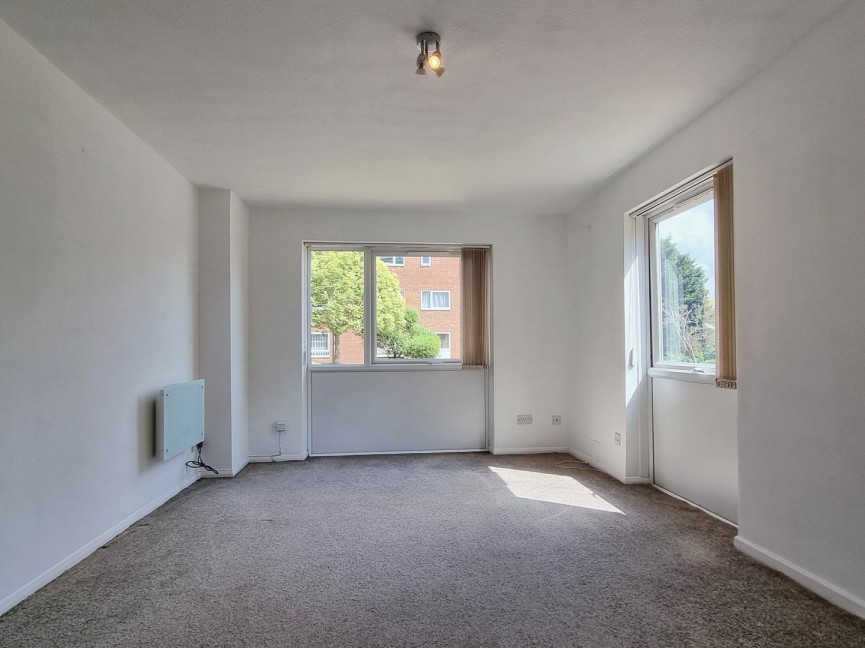2 bedroom Flat for Sale Ampthill, Bedfordshire