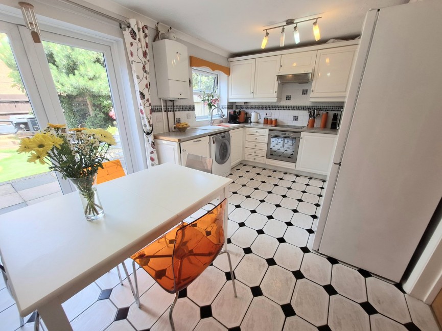 3 bedroom House for Sale Empire Close, Biggleswade, Bedfordshire