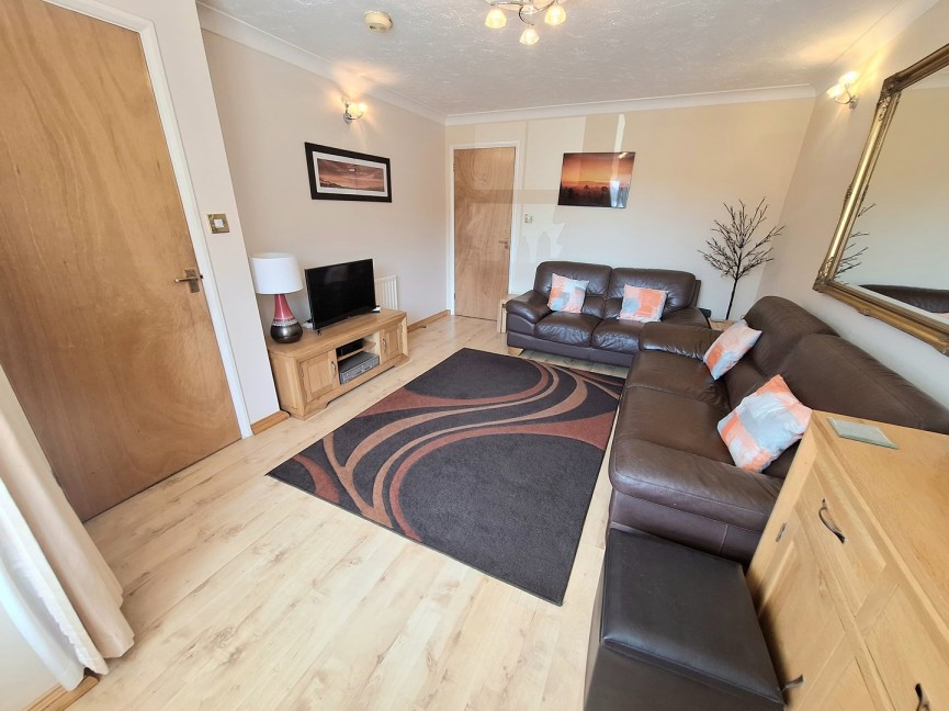 3 bedroom House for Sale Empire Close, Biggleswade, Bedfordshire