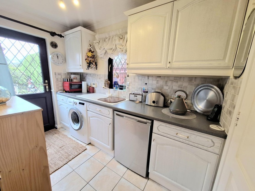 4 bedroom House for Sale Dells Lane, Biggleswade, Bedfordshire