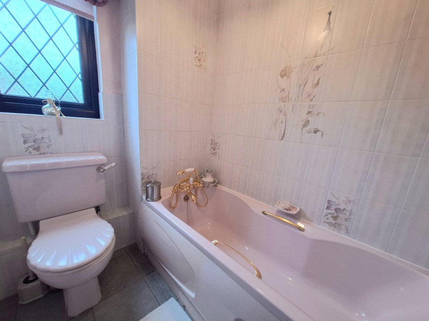 4 bedroom House for Sale Dells Lane, Biggleswade, Bedfordshire