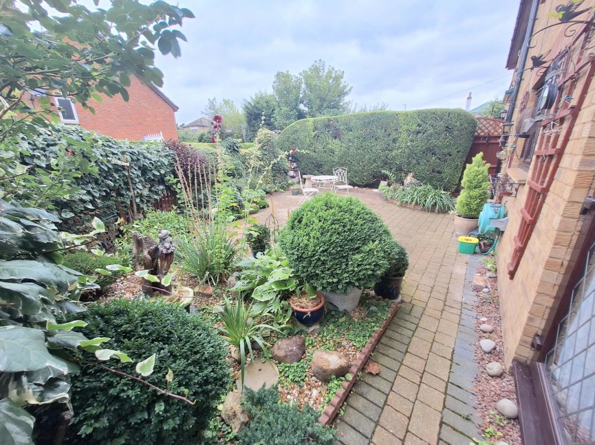 4 bedroom House for Sale Dells Lane, Biggleswade, Bedfordshire