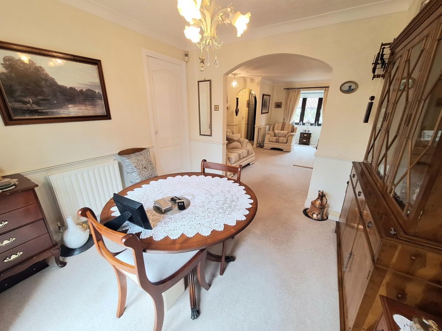 4 bedroom House for Sale Dells Lane, Biggleswade, Bedfordshire