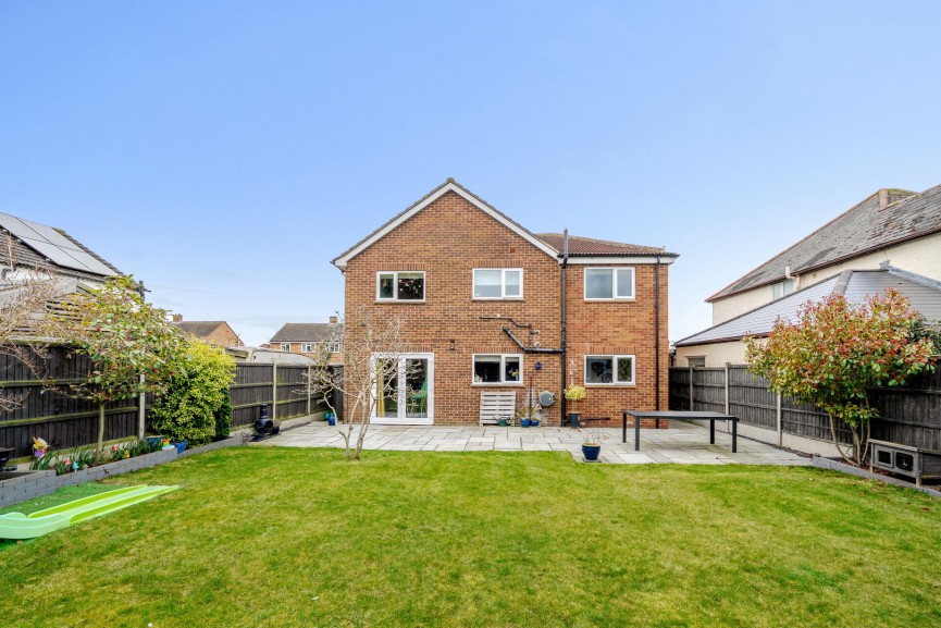 4 bedroom House for Sale Astwick Road, Stotfold, Bedfordshire