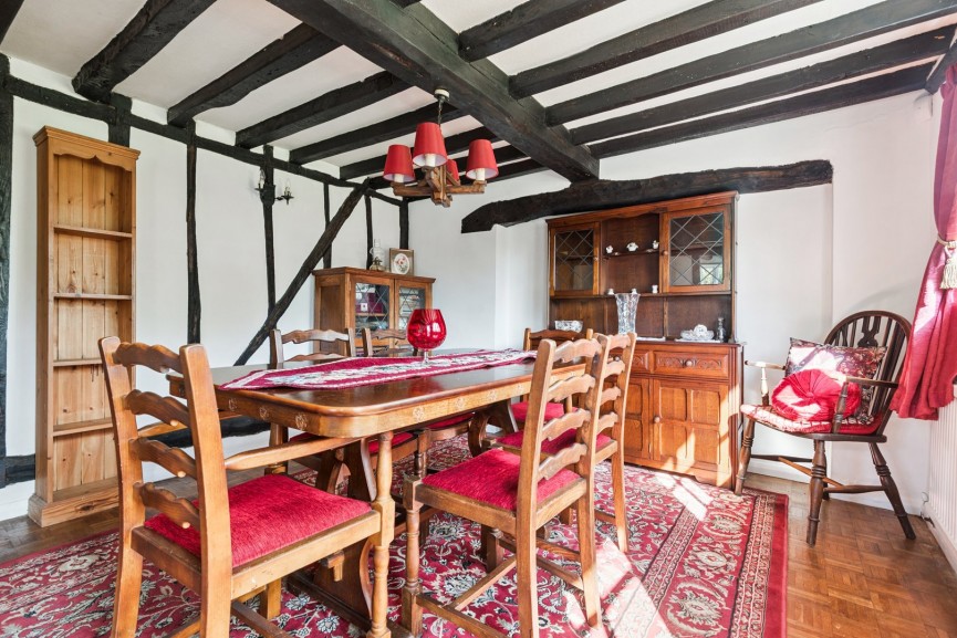 3 bedroom House for Sale Lilley, Luton