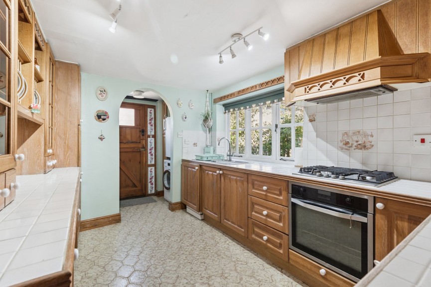 3 bedroom House for Sale Lilley, Luton