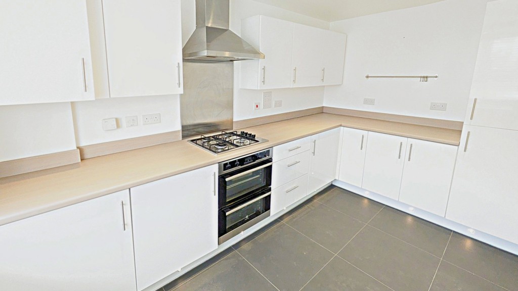 Sparrowhawk Place, Hatfield, Hertfordshire