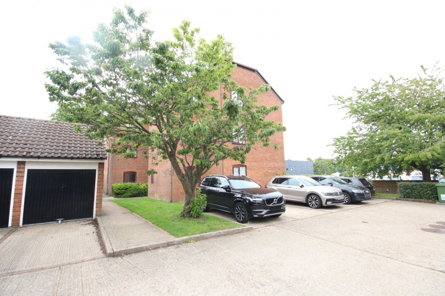 Haysman Close, Letchworth Garden City, Hertfordshire